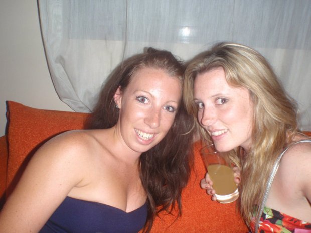 39730_427852042566_712399_n